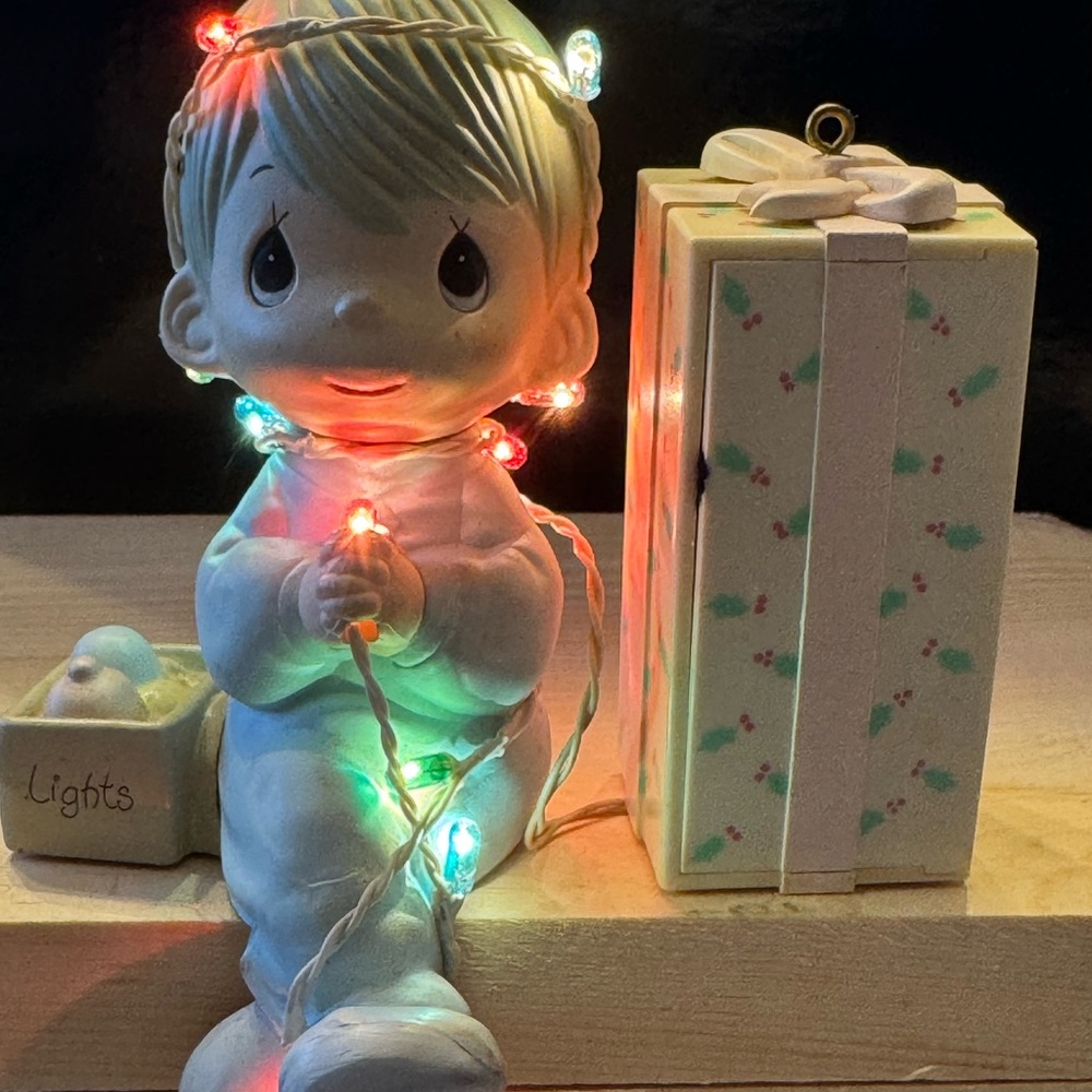 Precious Moments white porcelain figurine with multicolor lights and floral gift